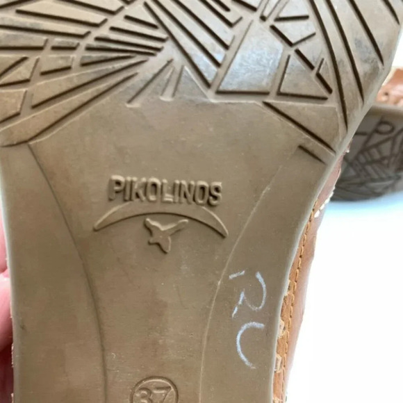 PICOLINOS Tan Slip on with small heel size 37 - Picture 8 of 9